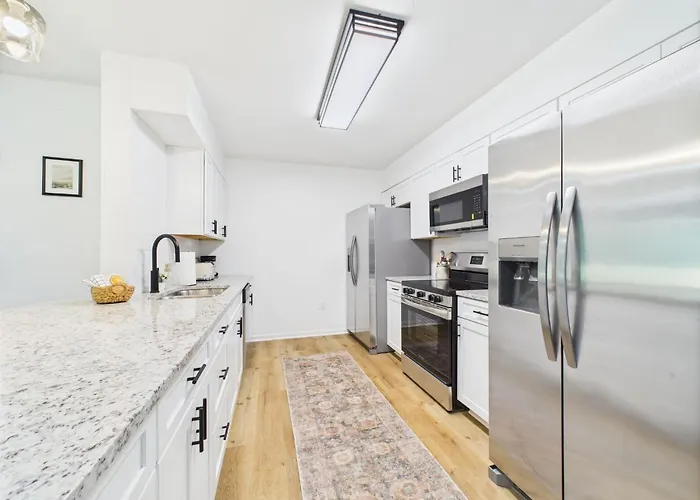 The Ransom Estate 9br Oasis Near Wfu & Reynolda Holiday home *